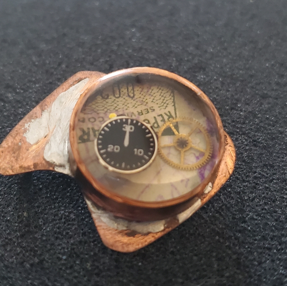 Steampunk Womans brooch pin